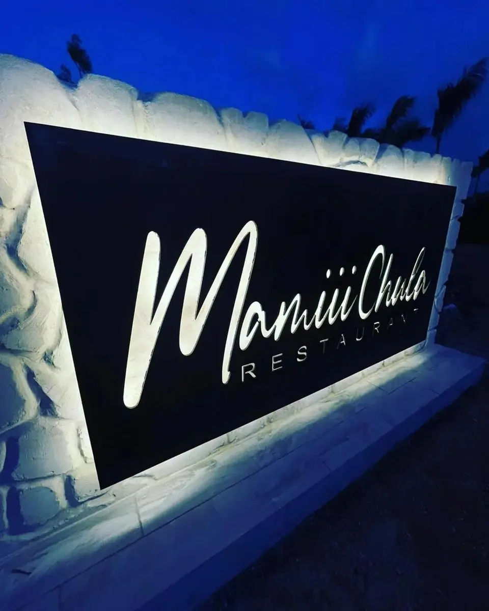 Neon of Mamiii Chula restaurant at Playa Palmera Beach Resort